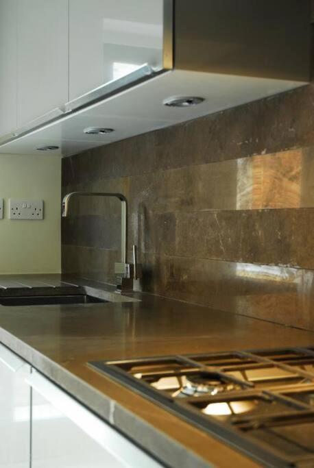 Quintessential Town House Close To Central Londra Esterno foto