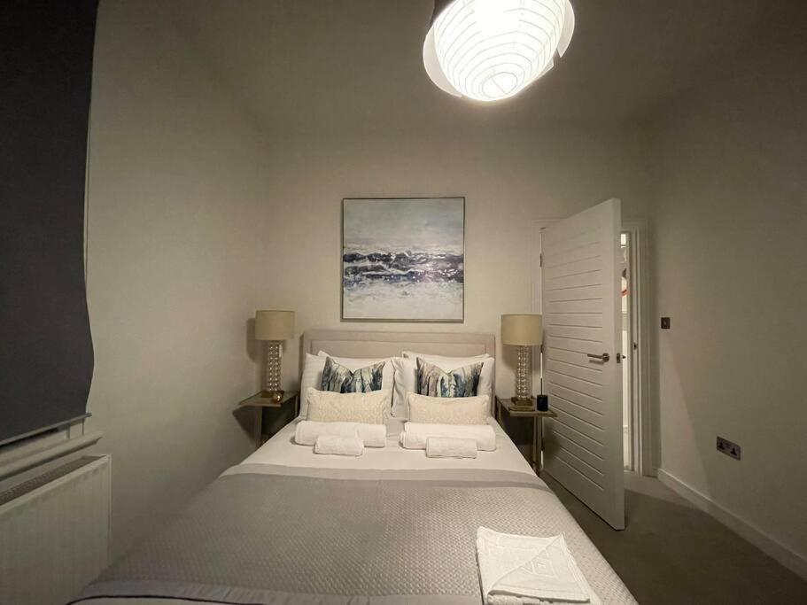 Quintessential Town House Close To Central Londra Esterno foto