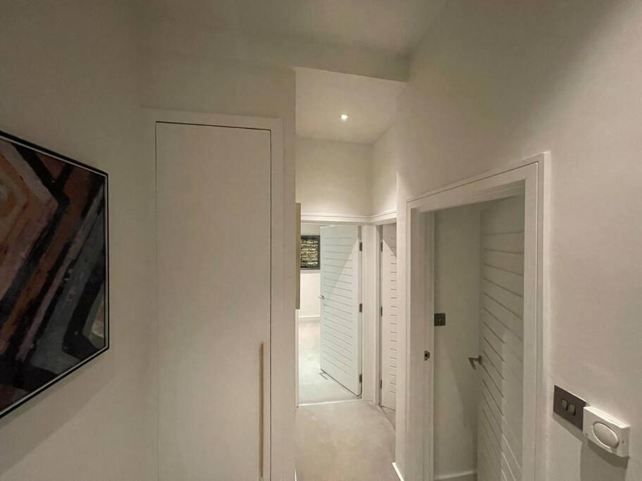 Quintessential Town House Close To Central Londra Esterno foto