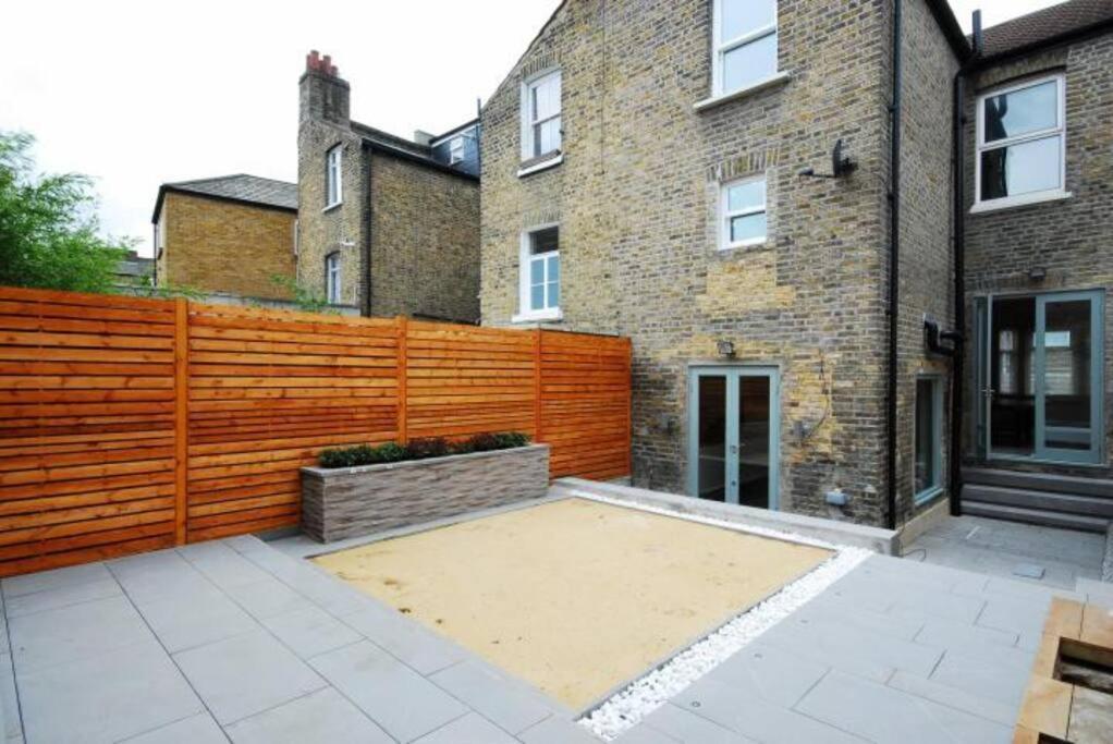 Quintessential Town House Close To Central Londra Esterno foto